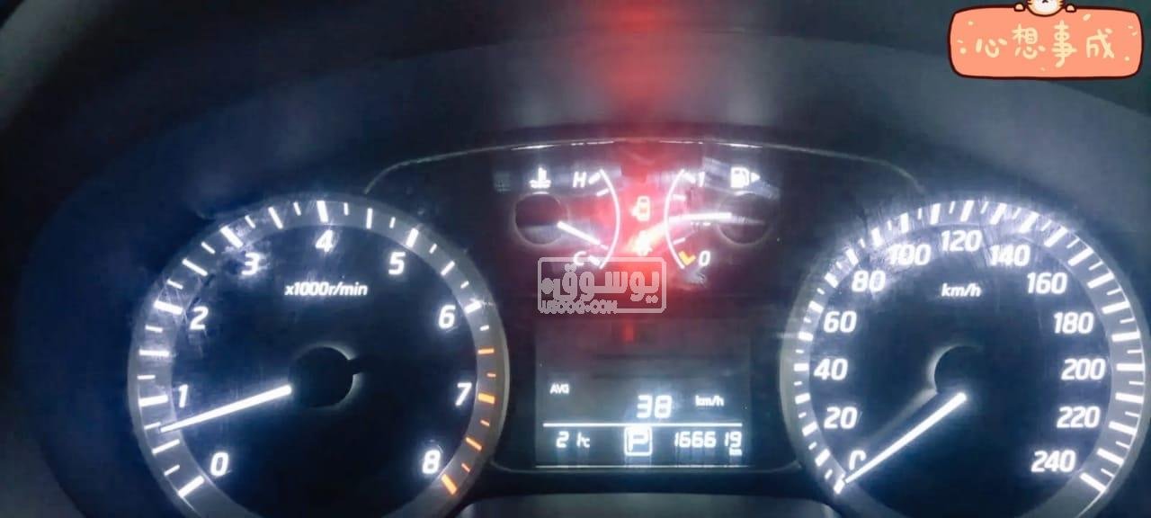 سيارة للبيع فى التجمع الخامس نيسان سنترا اوتوماتيك