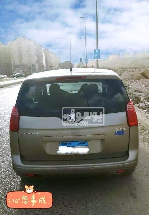 سيارة برخصة سارية تلات سنين بيجو موديل 2013 للبيع فى المعادى