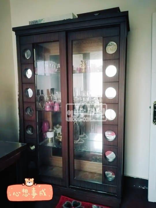 نيش عروسة استخدام خفيف بحالة ممتازة للبيع فى اكتوبر