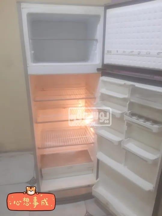 تلاجة ايديال للبيع بحالة ممتازة فى المرج بالقاهرة