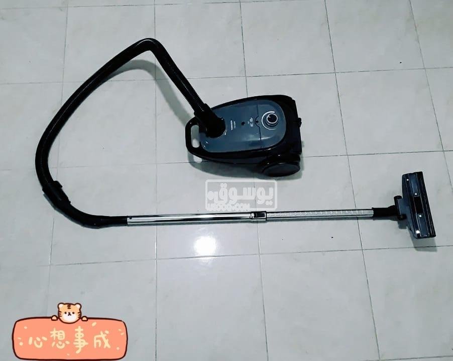 مكنسة للبيع بسعر قابل للتفاوض مكنسة تورنيدو بحالة ممتازة