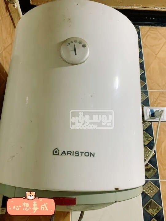 سخان كهربا للبيع اريستون مستعمل بحالة جيدة بسعر قابل للتفاوض