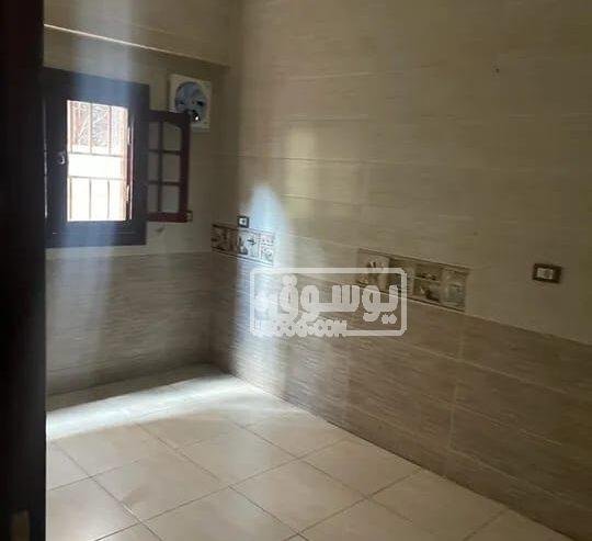 شقة للايجار كبيرة 220 متر تشطيب سوبر لوكس فى المقطم بالقاهرة