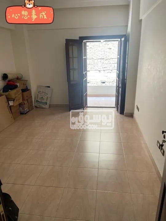 شقة للايجار كبيرة 220 متر تشطيب سوبر لوكس فى المقطم بالقاهرة