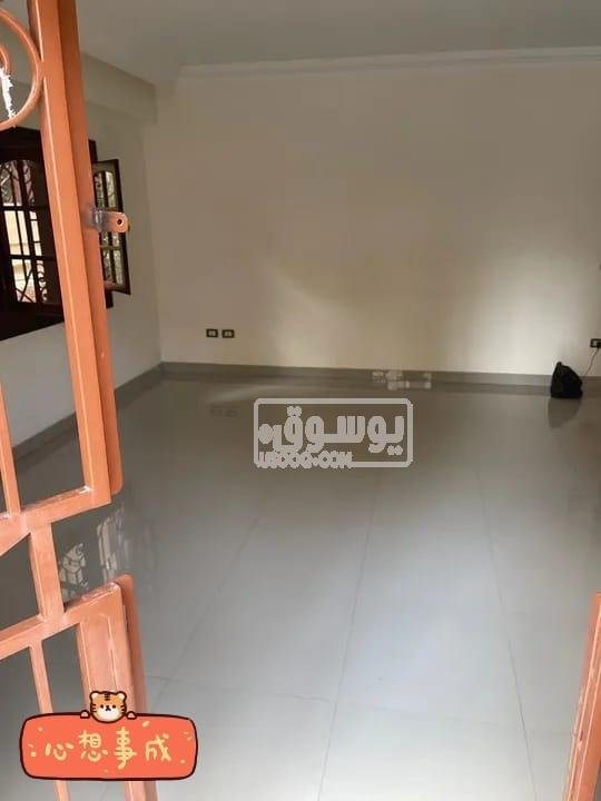 شقة للايجار كبيرة 220 متر تشطيب سوبر لوكس فى المقطم بالقاهرة