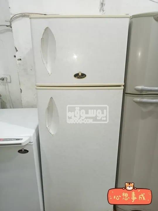 تلاجة للبيع استخدام نضيف بحالة ممتازة فى مدينة نصر