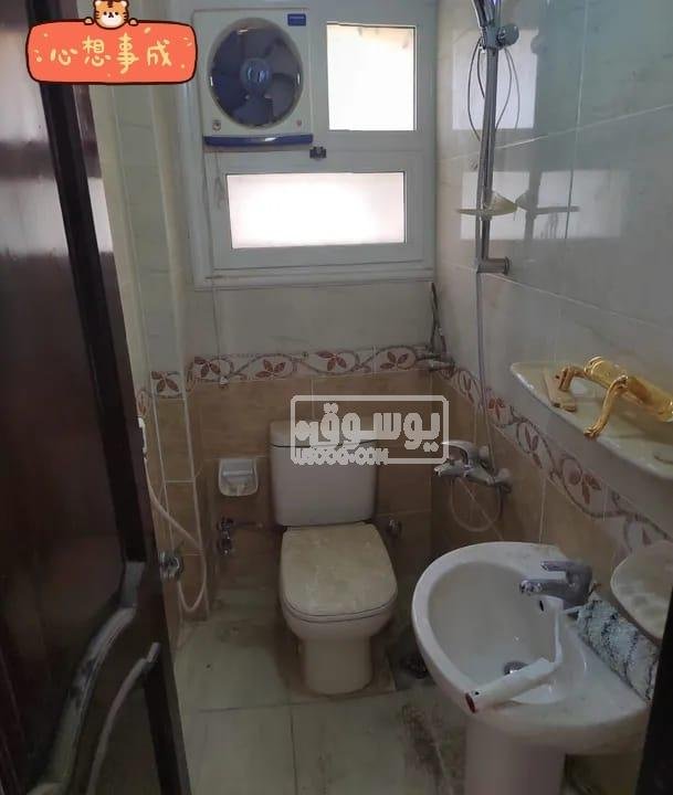 شقة للايجار فيو جارد وبارك فى مدينتى تشطيب سوبر لوكس