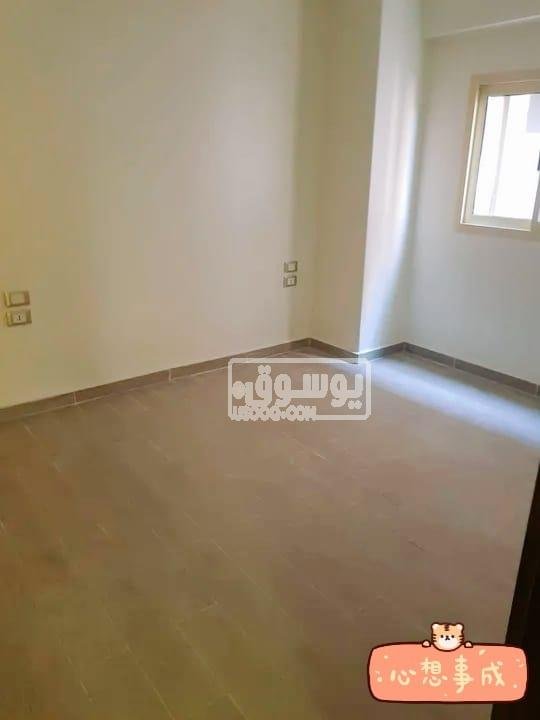 مكتب للايجار تشطيب سوبر لوكس فى موقع حيوى مميز بفيصل الرئيسى