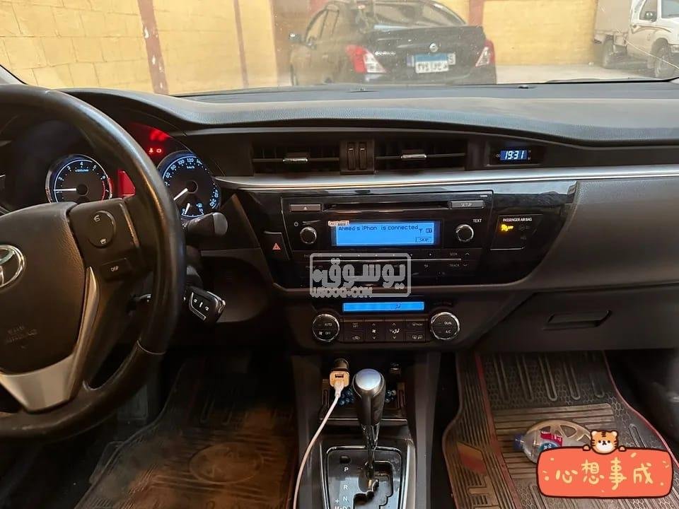 سيارة تويوتا كورولا اوتوباكينج تانى فئة للبيع فى اكتوبر