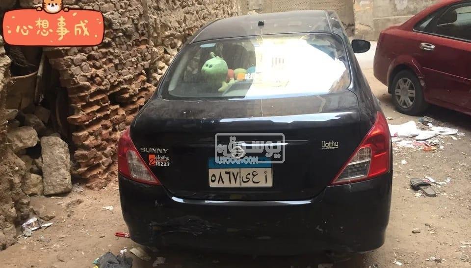 سيارة نيسان صنى احدث الموديلات بحالة ممتازة للبيع بالقاهرة