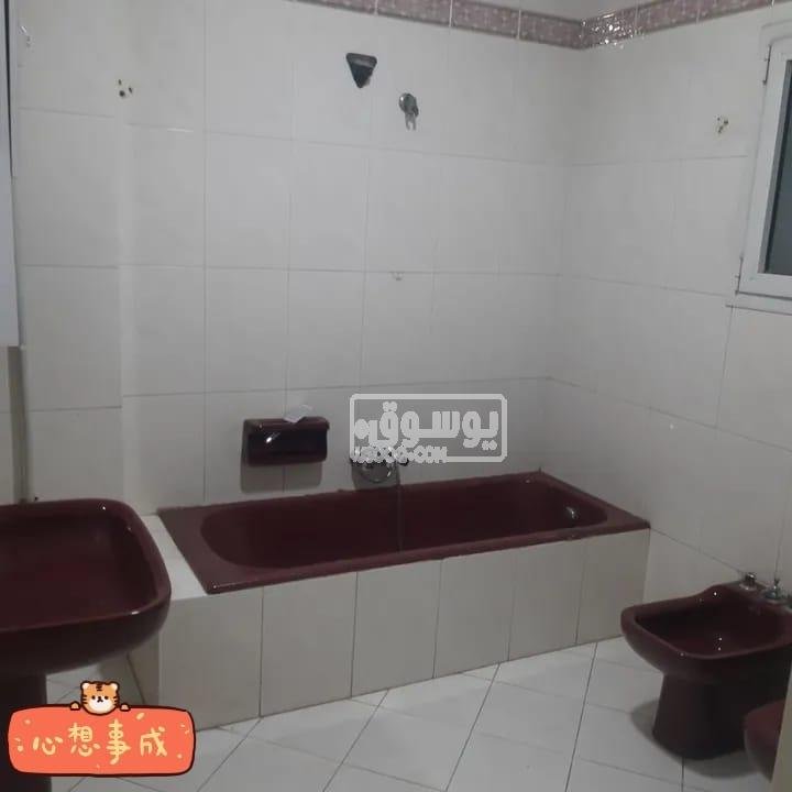 مكتب فى المهندسين موقع راقى تشطيب سوبر لوكس للايجار