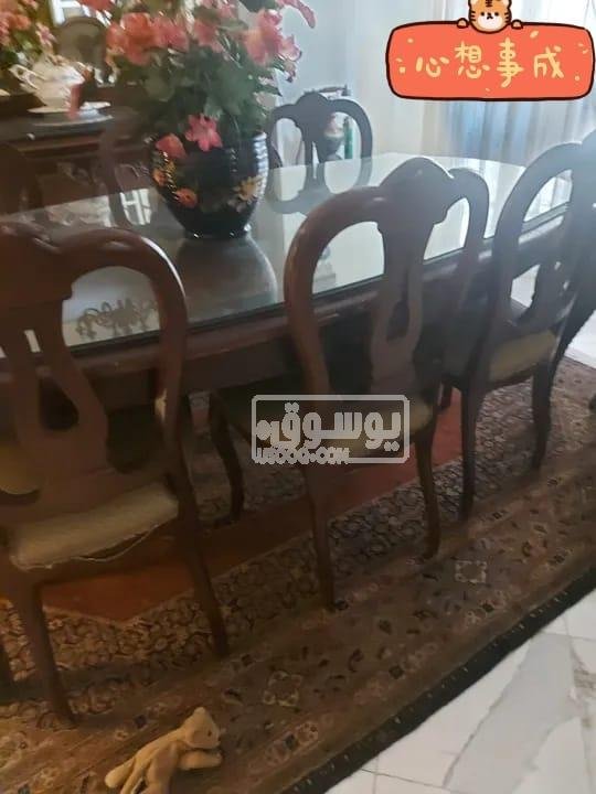 سفرة وبوفية بحالة ممتازة للبيع فى وسط القاهرة