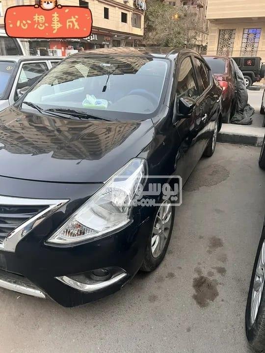 للبيع سيارة نيسان صنى موديل 2022 اعلى فئة فى مصر الجديدة