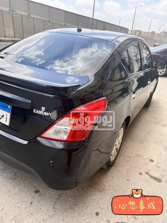 للبيع سيارة نيسان صنى موديل 2022 اعلى فئة فى مصر الجديدة