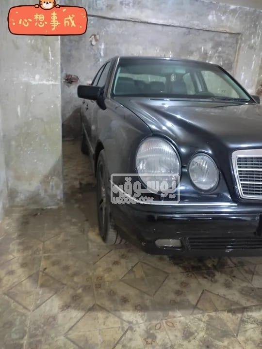 سيارة مرسيدس موديل 1999 بفتحة سقف بحالة جيدة للبيع بالقاهرة