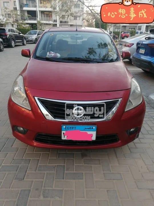 سيارة نيسان اوتوماتيك بحالة ممتازة سرعة البيع لدواعى السفر