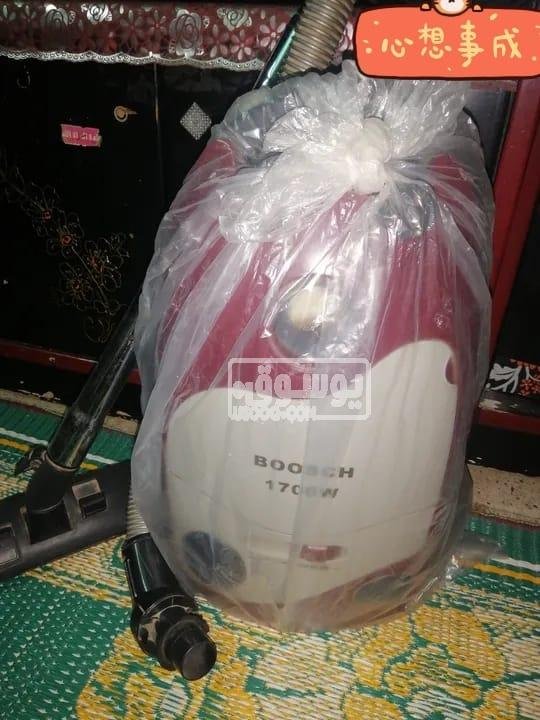 مكنسة للبيع بحالة ممتازة ماركة BOOSCH فى البساتين بالقاهرة
