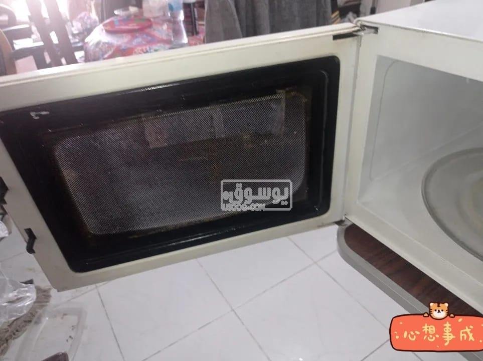 ميكروويف ونسا مستعمل بحالة ممتازة للبيع فى مدينتى