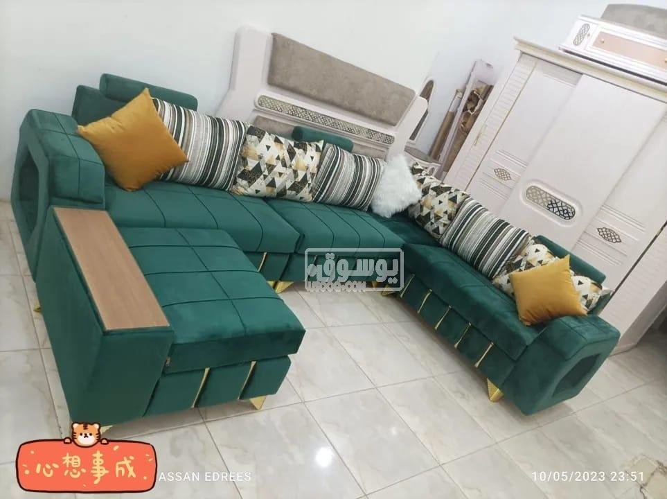 ليفينج للبيع مودرن باعلى جودة فى الزمالك متاح الشحن