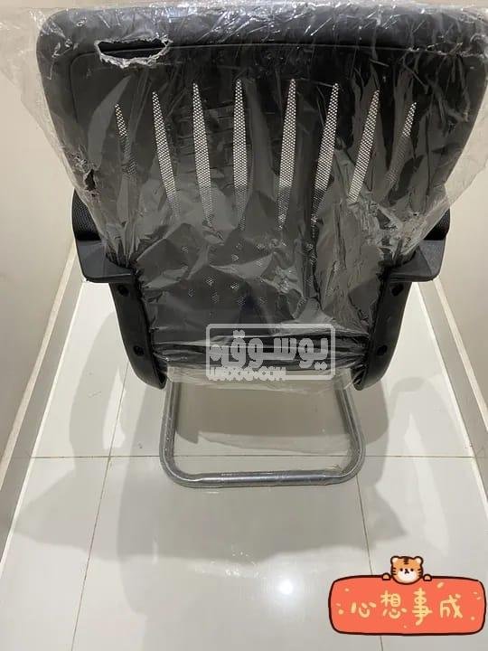 كرسى مكتب مريح وجديد للبيع فى 6 اكتوبر