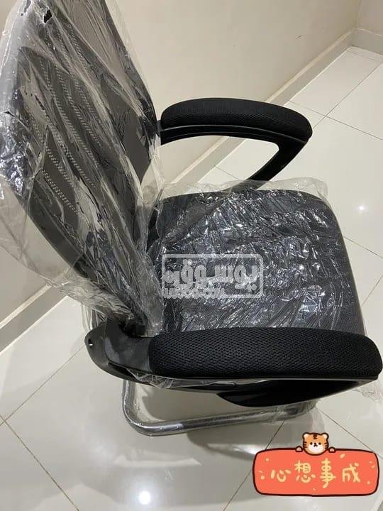 كرسى مكتب مريح وجديد للبيع فى 6 اكتوبر