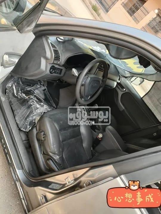 سيارة شيرى تيجو فبريكا بالكامل ماعدا الرفرف اليمين للبيع