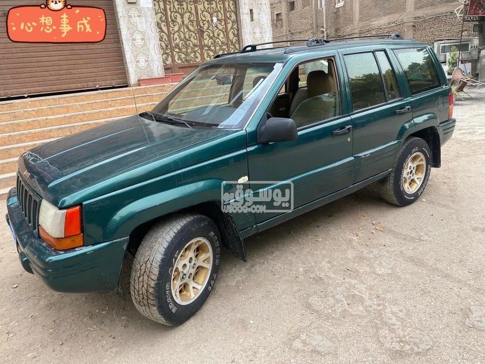 سيارة جيب جراند شيروكى للبيع برخصة سارية سنة فى حلوان