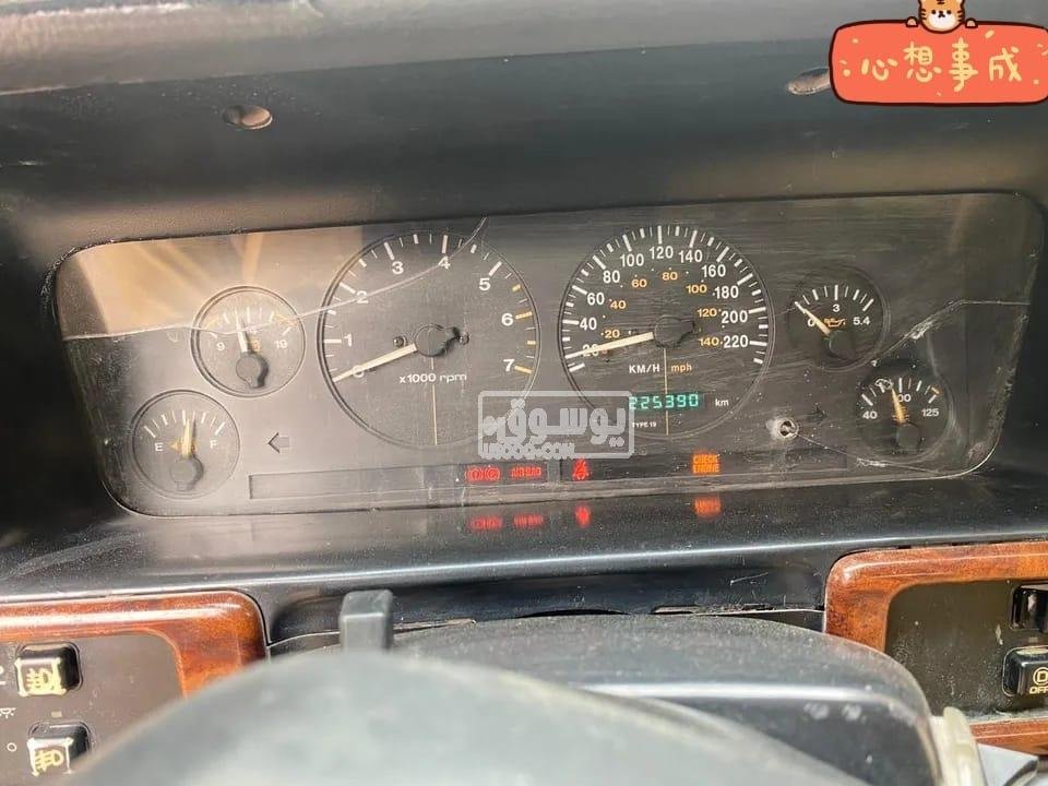 سيارة جيب جراند شيروكى للبيع برخصة سارية سنة فى حلوان