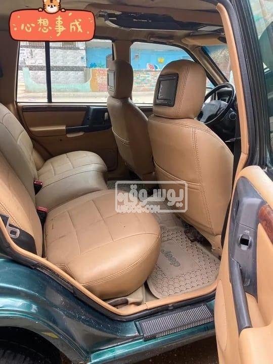 سيارة جيب جراند شيروكى للبيع برخصة سارية سنة فى حلوان