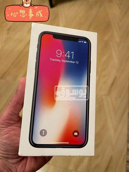 موبايل iphone X معاه العلبة بس للبيع فى التجمع الخامس