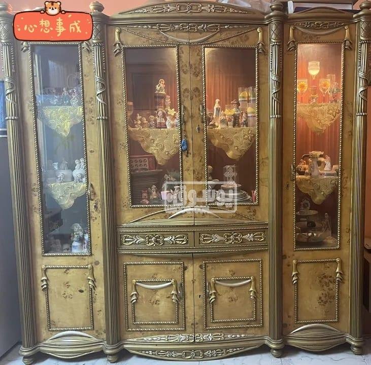 سفرة ونيش كبير مستعملين بحالة جديدة للبيع فى فيصل