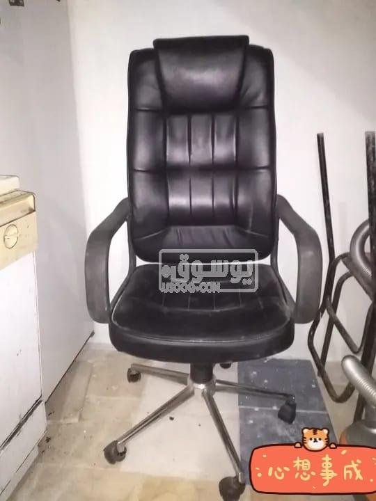 كرسى مكتب للبيع مستعمل بحالة ممتازة فى المعصرة بالقاهرة