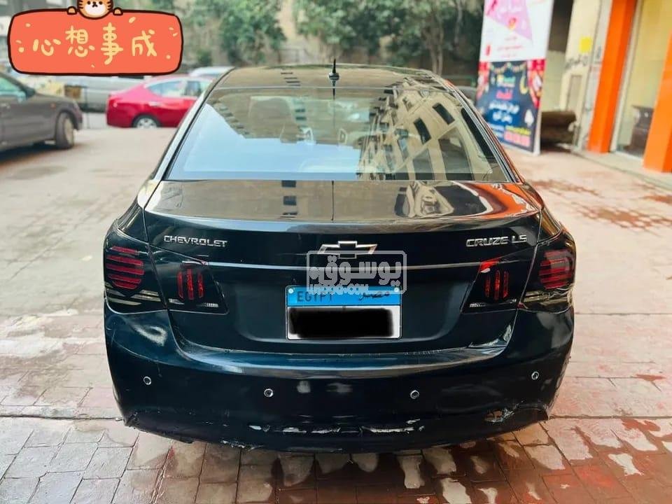 سيارة شيفرولية كروز فئة ثانية للبيع بحالة ممتازة بالهرم