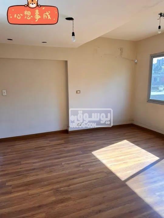 شقة للايجار تشطيب سوبر لوكس واسعة فى منطقة راقية بالمهندسين