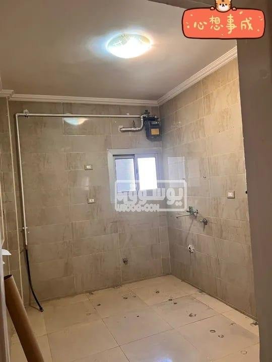 شقة للايجار تشطيب سوبر لوكس واسعة فى منطقة راقية بالمهندسين