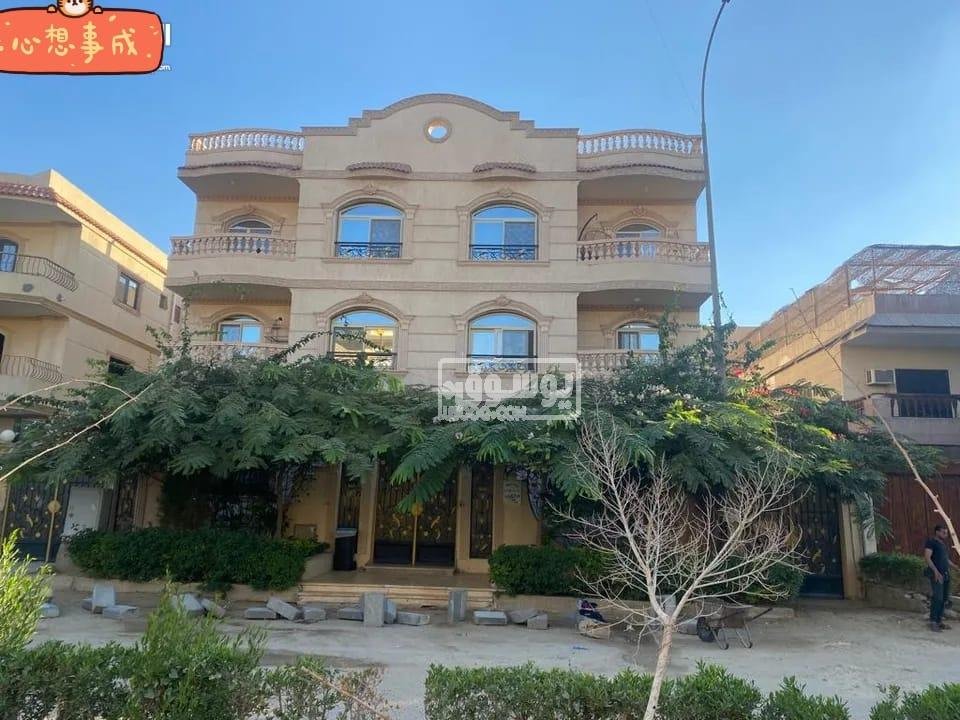 شقة للايجار مساحة كبيرة كاملة المرافق تشطيب عالى بالعبور