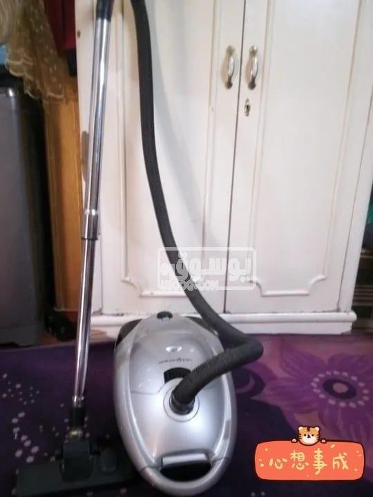 مكنسة للبيع اسخدام نضيف بحالة ممتازة فى الهرم