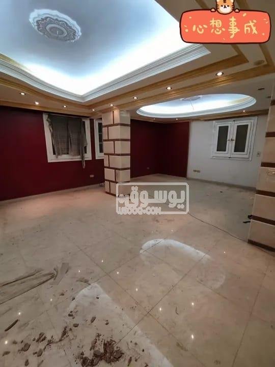 شقة للايجار فى اكتوبر الحى الرابع كبيرة تشطيب لوكس