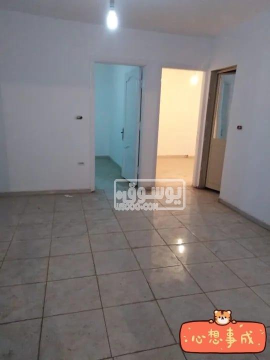 شقة للايجار دور سادس بدون اسانسير فى المعادي تشطيب لوكس