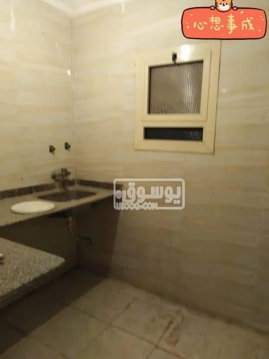 شقة للايجار دور سادس بدون اسانسير فى المعادي تشطيب لوكس