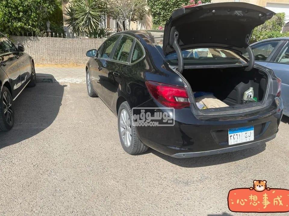 سيارة اوبل موديل 2017 مكيفة اوتوماتيك للبيع فى الشيخ زايد