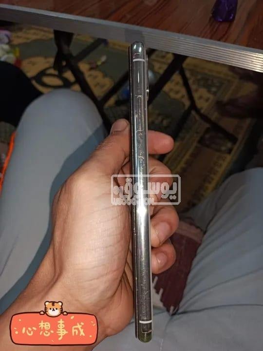موبايل iphone XS max مستعمل بحالة ممتازة فى القاهرة للبيع