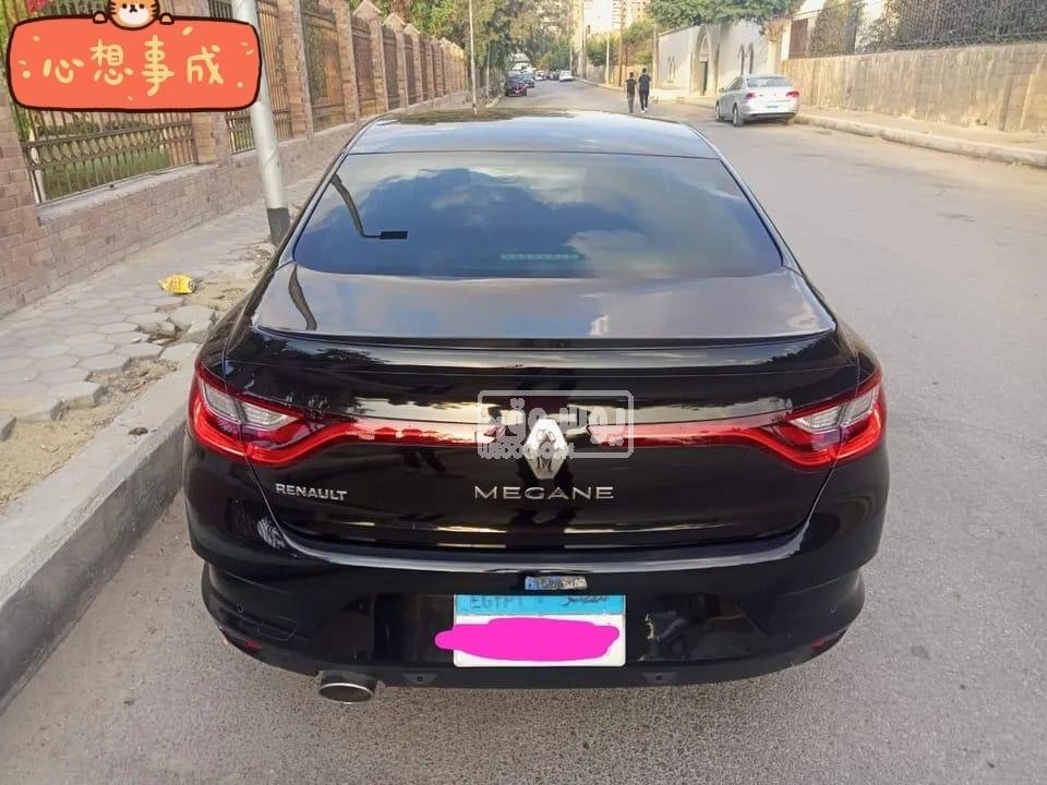 سيارة رينو ميجان فبريكا بالكامل بحالة ممتازة للبيع بالقاهرة