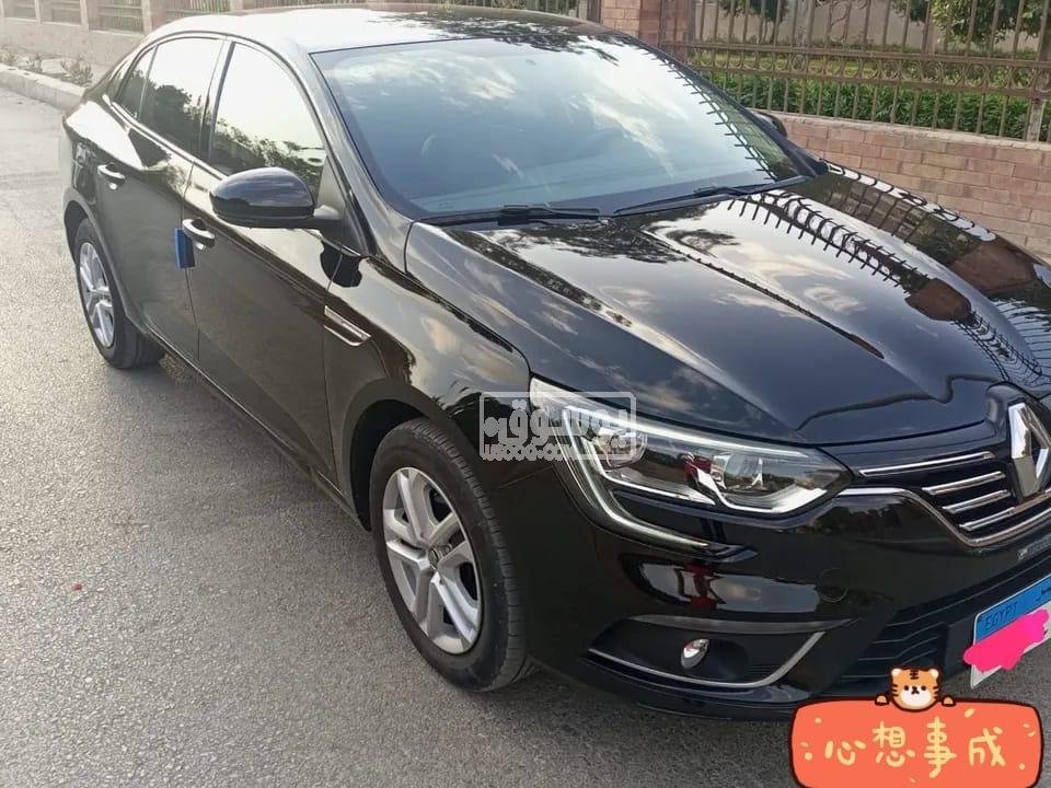 سيارة رينو ميجان فبريكا بالكامل بحالة ممتازة للبيع بالقاهرة