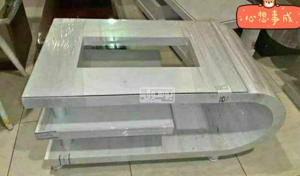 ترابيزة انترية بشكل جديد ومختلف بالوان عديدة متاح الشحن